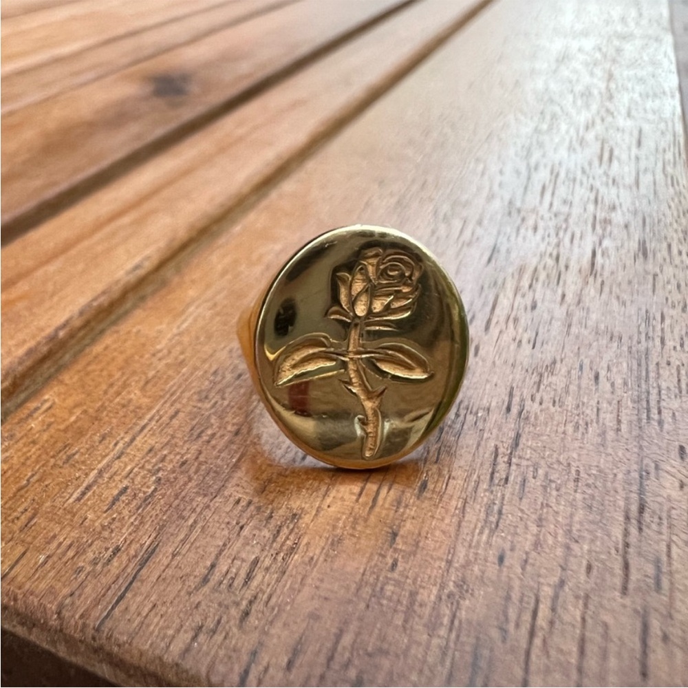 14K Vintage Gold Rose Motif Ring